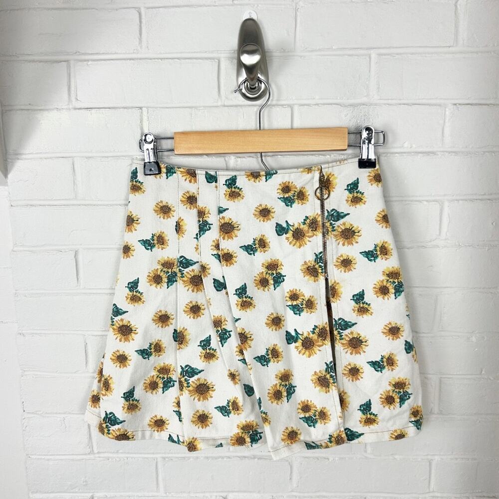Vintage Swat Denim 100% Cotton Sunflower Print Skort